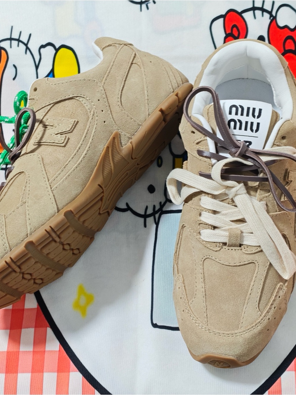 Miu Miu Beige Suede Kids Sneakers with Green, Brown & Cream Laces - Picture 2 of 6